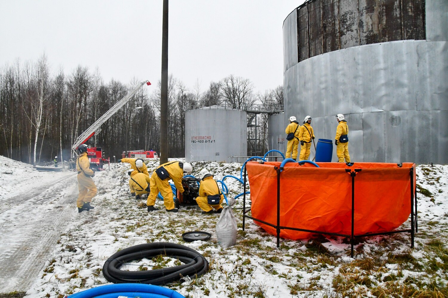 Работы по ликвидации разливов нефти и нефтепродуктов&nbsp;